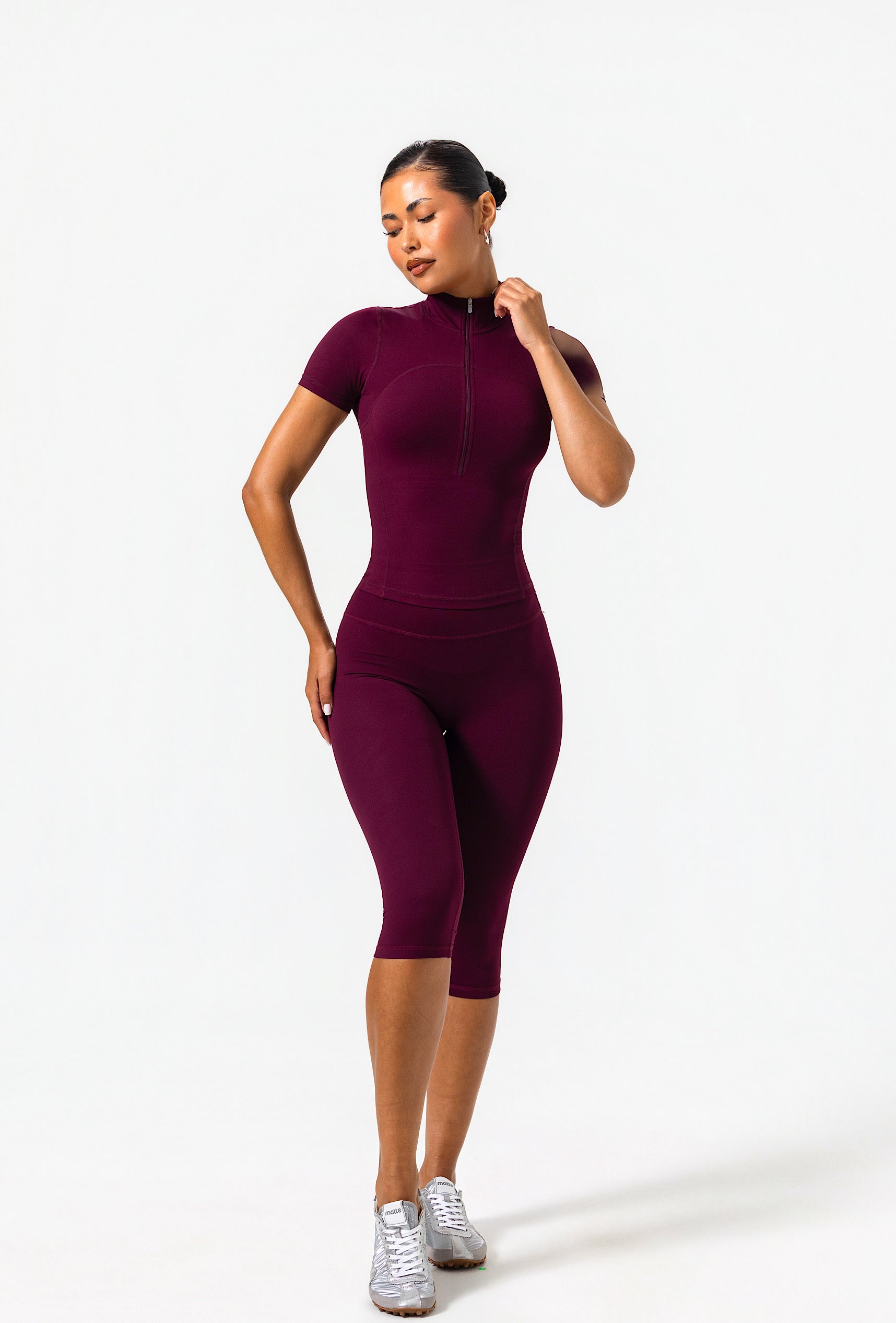 Contour Half Zip Short Sleeve - Burgundy