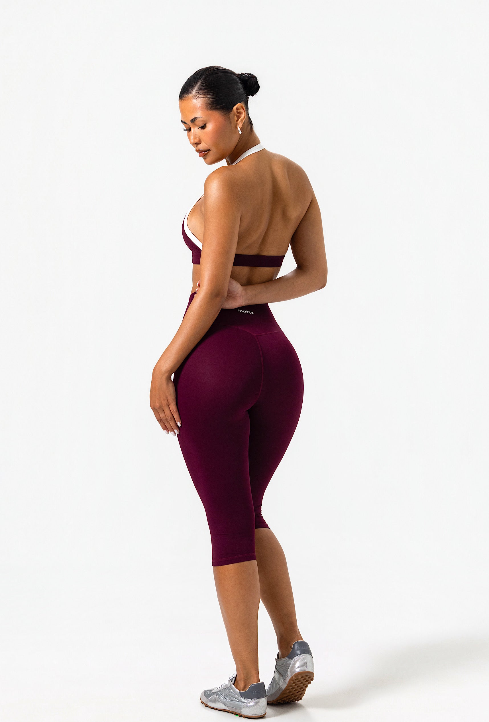 Capri Essential Legging - Burgundy